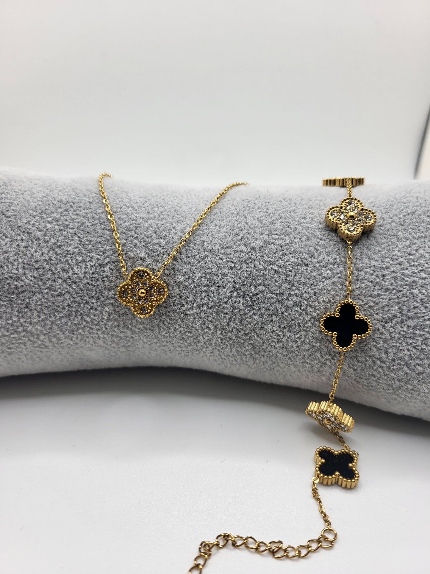 Clover Necklace and Bracelet Set